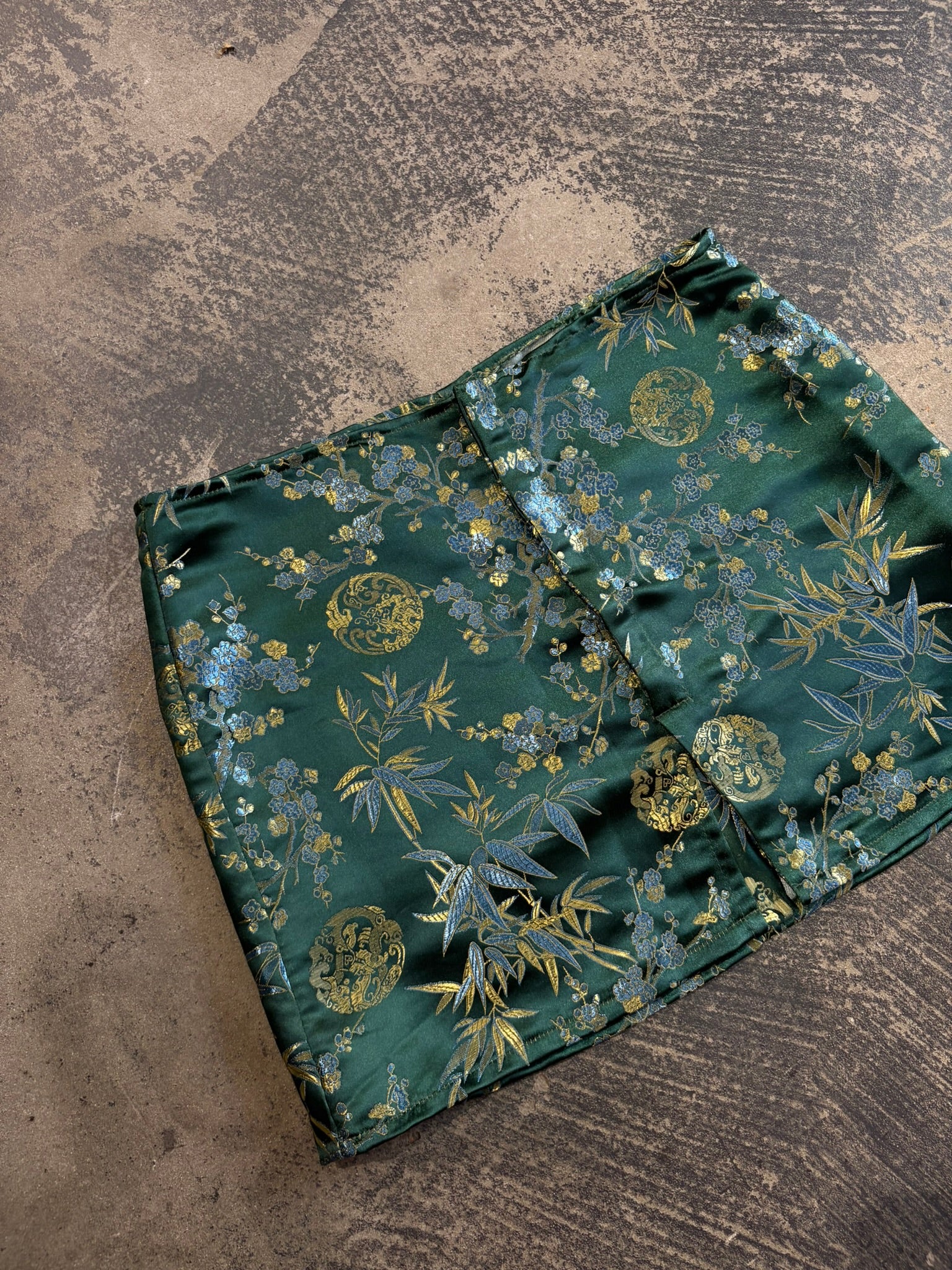 Minigonna raso jacquard stile orientale verde smeraldo S