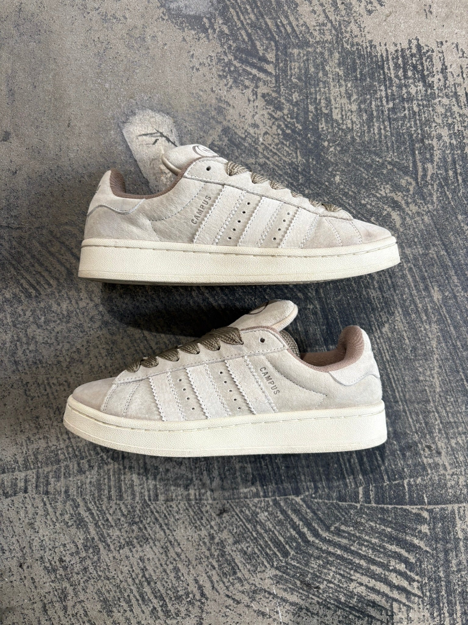 Adidas Campus 00s - Beige/Taupe Suede 39 1/3