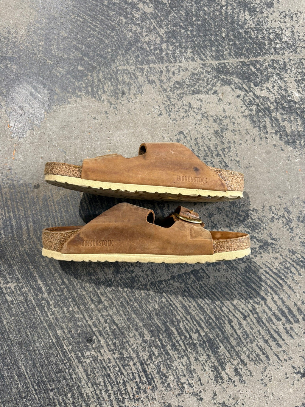 Sandali Birkenstock Arizona Big Buckle in pelle Nubuck marrone N. 39