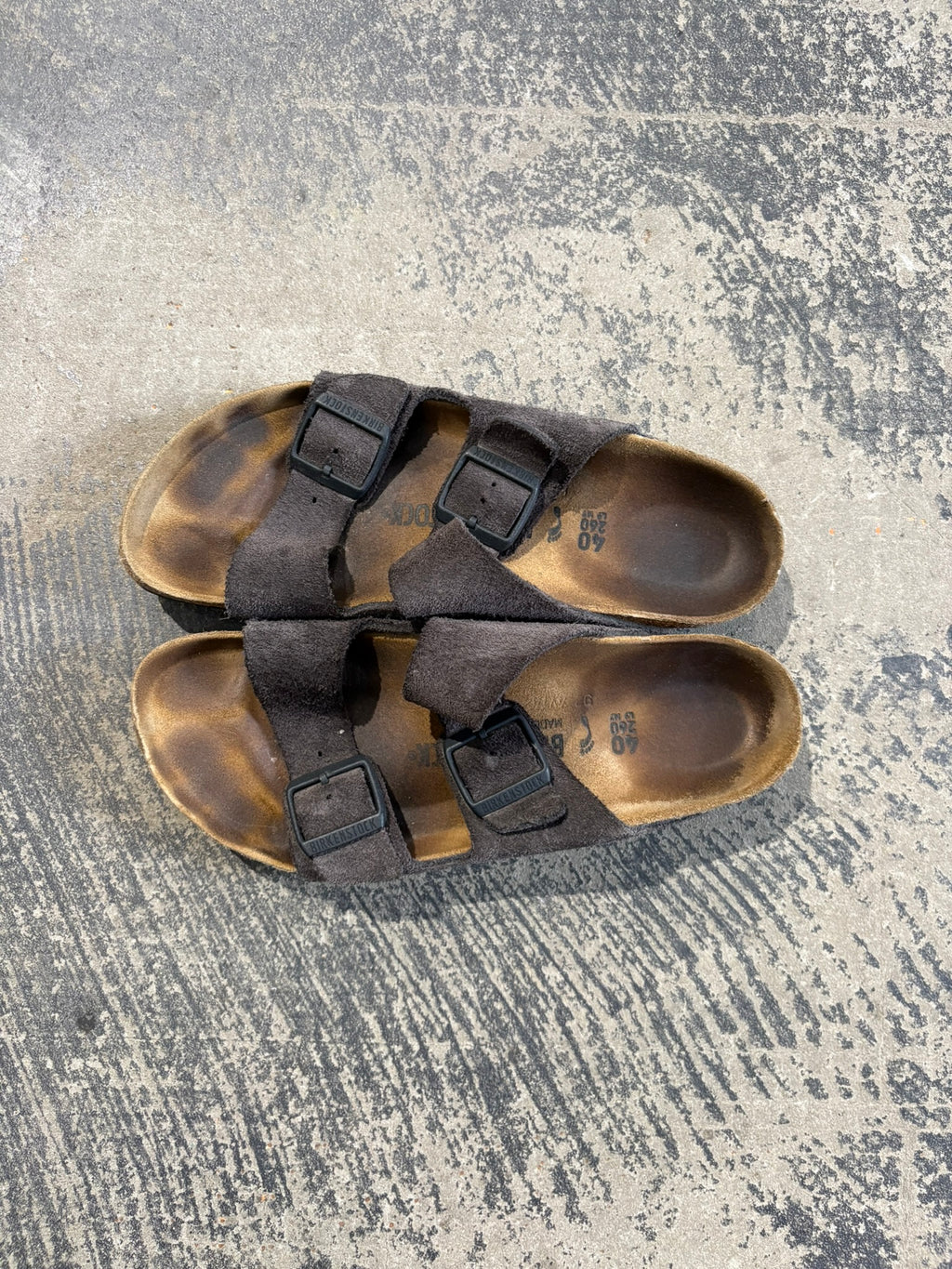 Sandali Birkenstock Arizona pelle scamosciata grigio antracite N.40