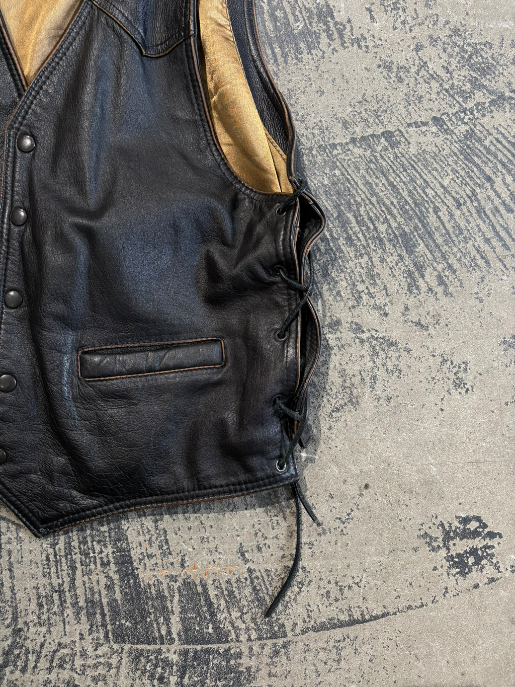 Gilet moto biker pelle nero effetto invecchiato stringhe laterali XL