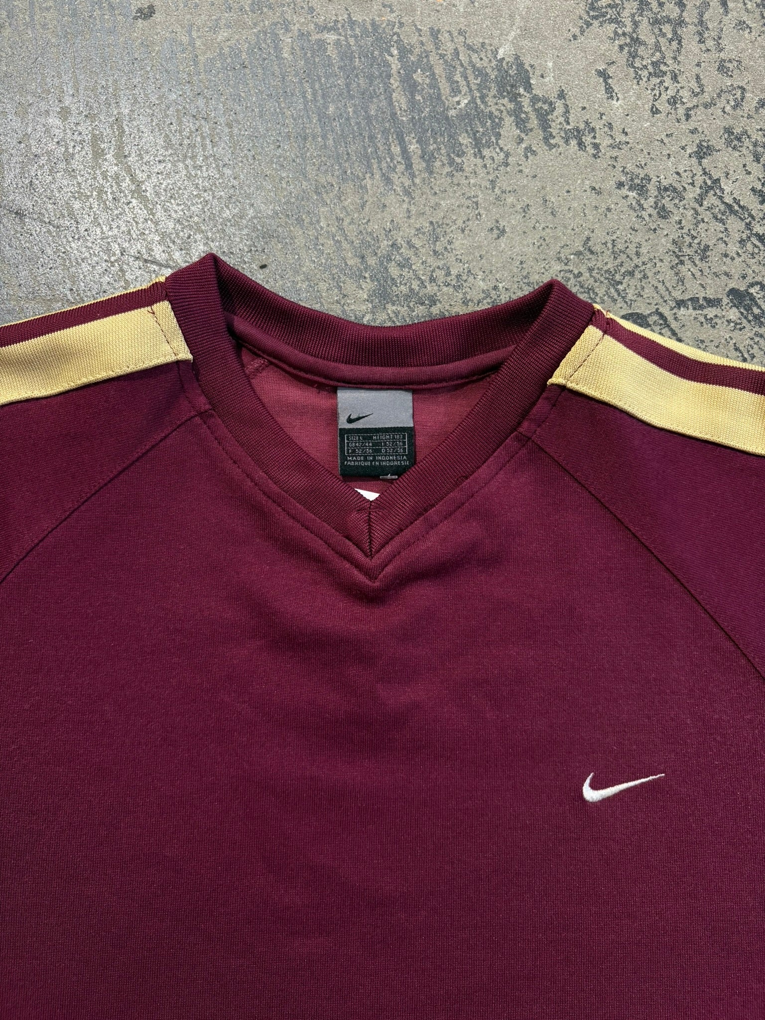 T-Shirt Nike anni '90/'2000 Track V-Neck L