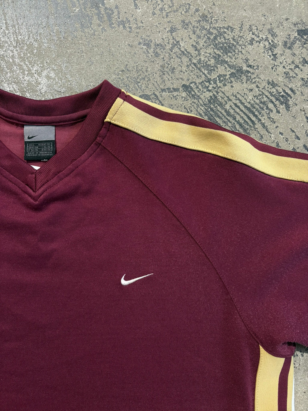 T-Shirt Nike anni '90/'2000 Track V-Neck L