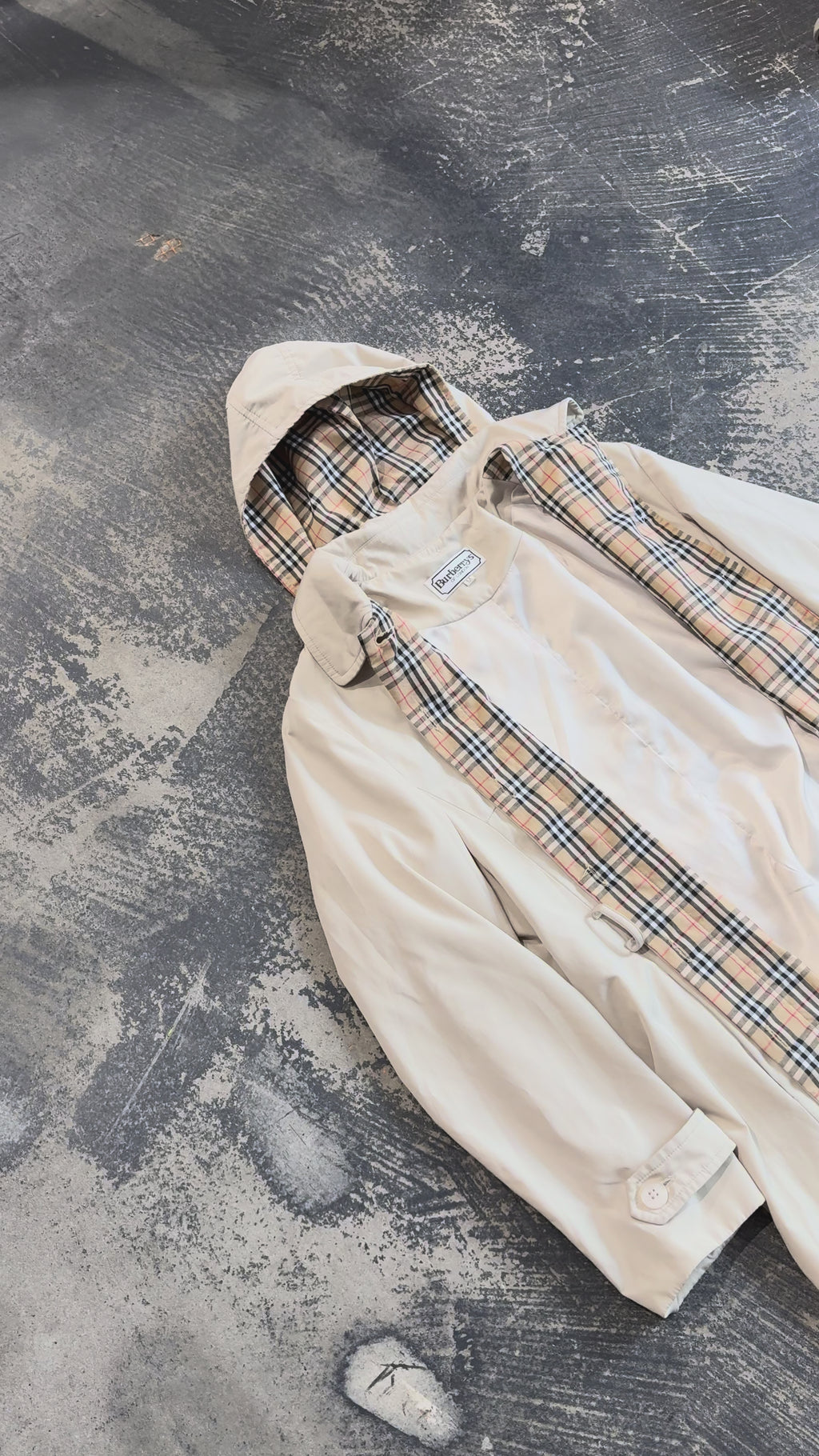 Trench Burberrys donna cappuccio rimovibile beige chiaro/Nova Check M